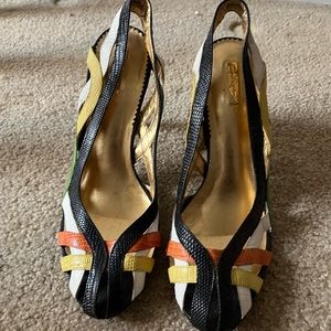 Report Signature Multi Color Heel